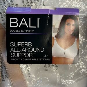 D05.7 NWT Bali Double Support Wireless Full Coverage Bra 40C